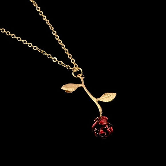 🥳HOST PICK🥳 Gold Rose Necklace - Picture 5 of 5